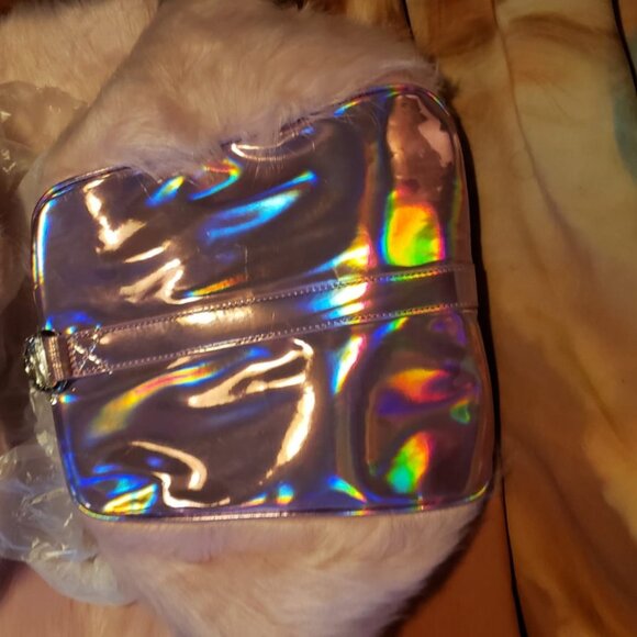 dolls kill sugar thrillz pink faux fur weekender bag - Picture 3 of 3